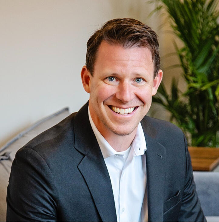 Chris Conflitti Headshot